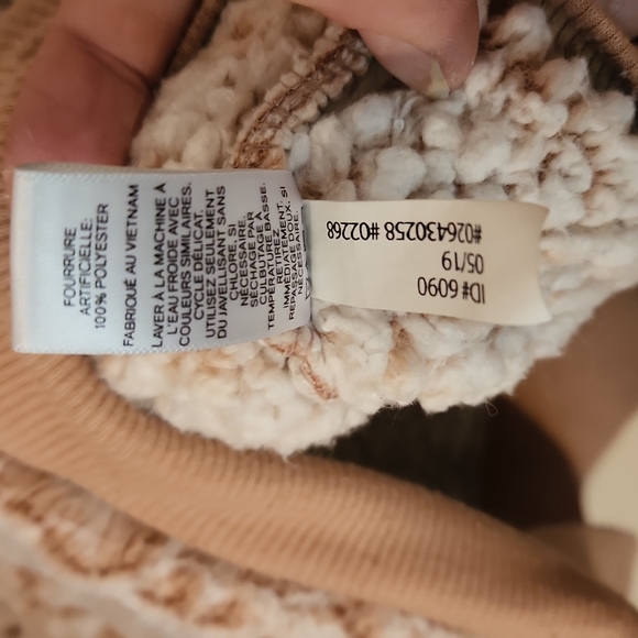 Express Cozy Oversized Pullover - Picture 6 of 9